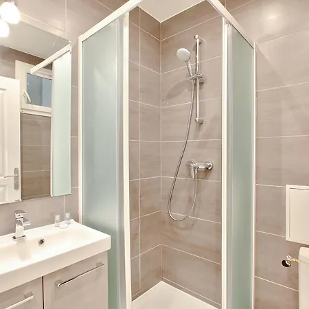 Apartment 24 Luxury Parisian Montorgueil Paris